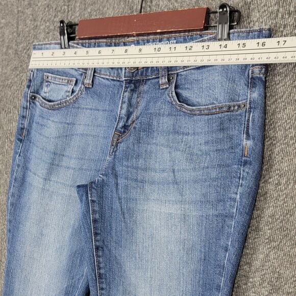 GAP Jeans Womens 8 Blue Boyfriend Fit Medium Wash Cuffed Cropped 32x26 - Picture 3 of 14